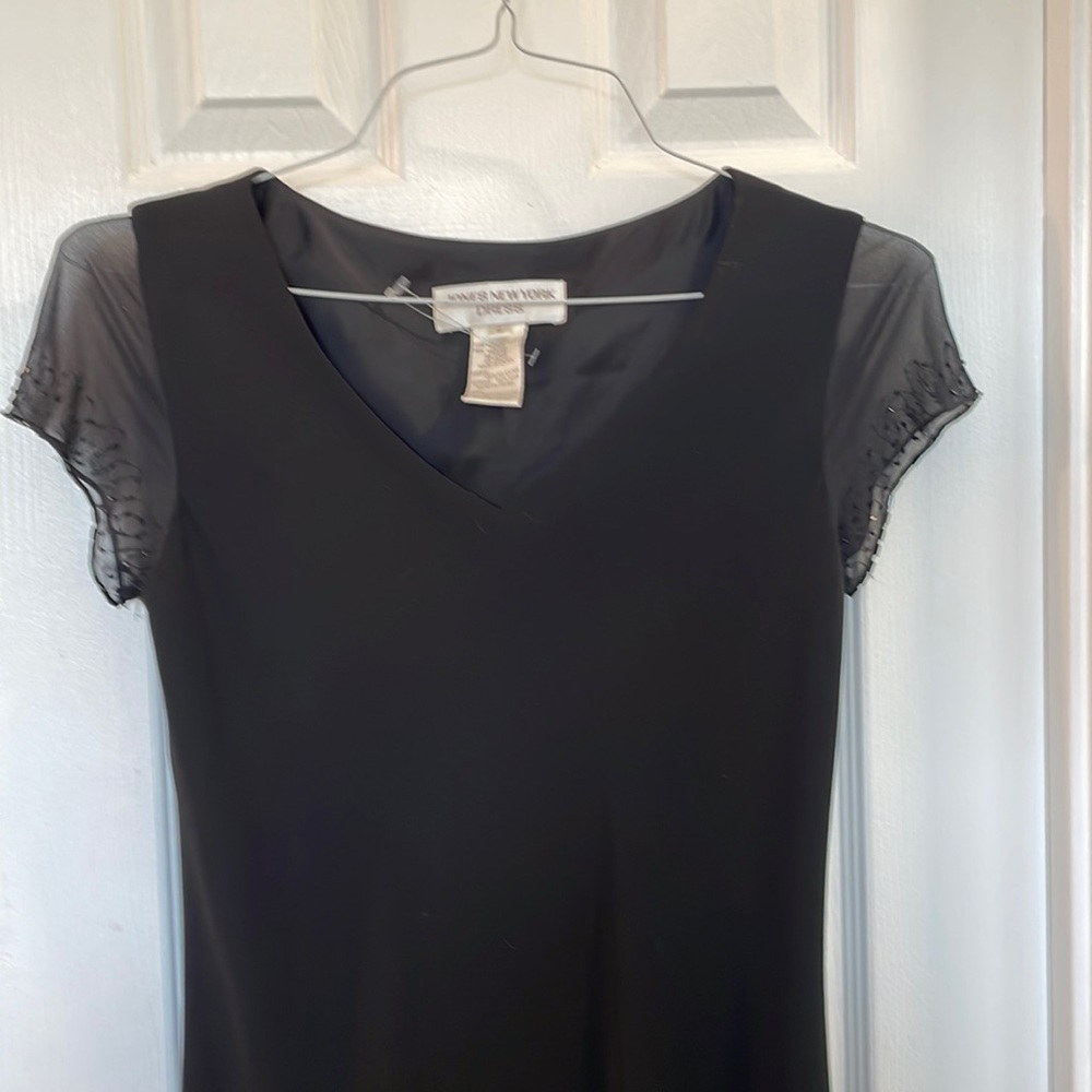 NWOT Jones New York Dress Slip On dress beading on cap sleeves & bottom 6 black